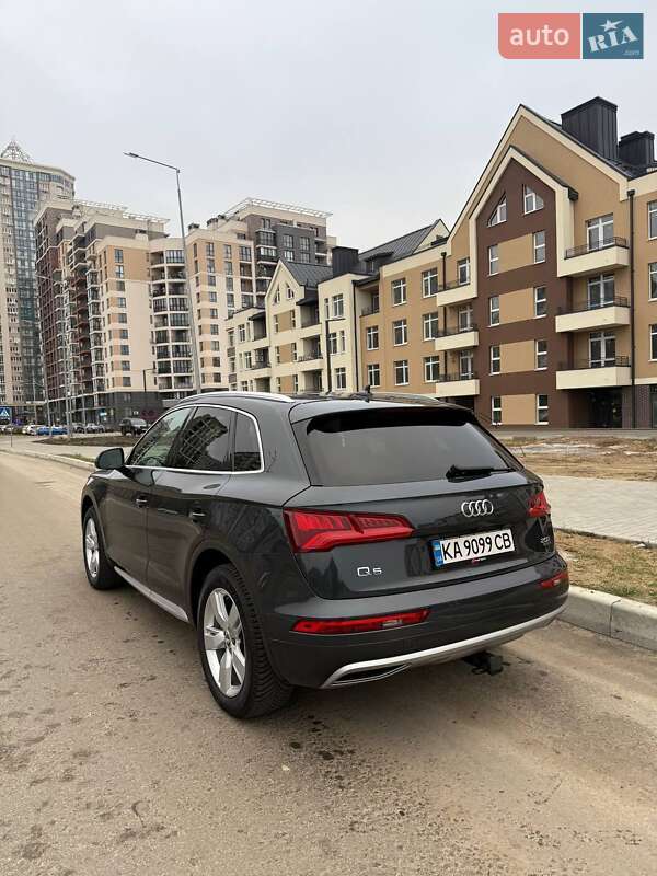 Внедорожник / Кроссовер Audi Q5 2018 в Львове