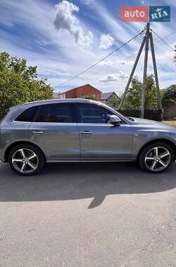 Внедорожник / Кроссовер Audi Q5 2015 в 