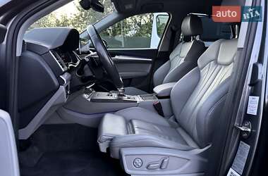 Внедорожник / Кроссовер Audi Q5 2019 в 