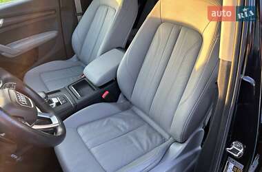 Внедорожник / Кроссовер Audi Q5 2018 в 