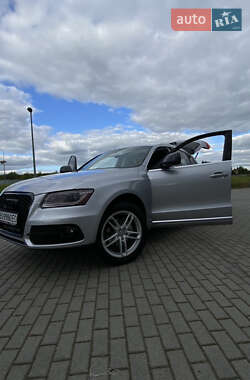 Внедорожник / Кроссовер Audi Q5 2015 в 