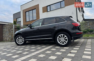Внедорожник / Кроссовер Audi Q5 2015 в 