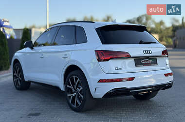Внедорожник / Кроссовер Audi Q5 2022 в 