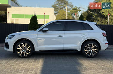 Внедорожник / Кроссовер Audi Q5 2022 в 