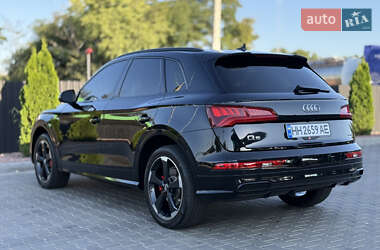 Внедорожник / Кроссовер Audi Q5 2019 в 