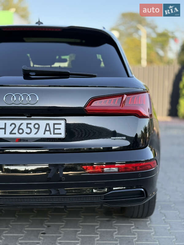 Внедорожник / Кроссовер Audi Q5 2019 в Одессе