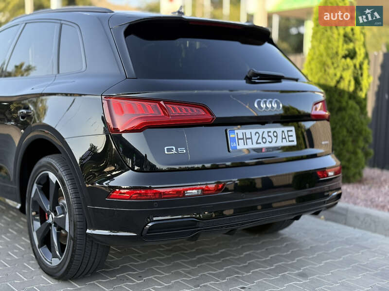 Внедорожник / Кроссовер Audi Q5 2019 в Одессе