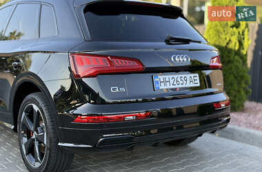 Внедорожник / Кроссовер Audi Q5 2019 в 