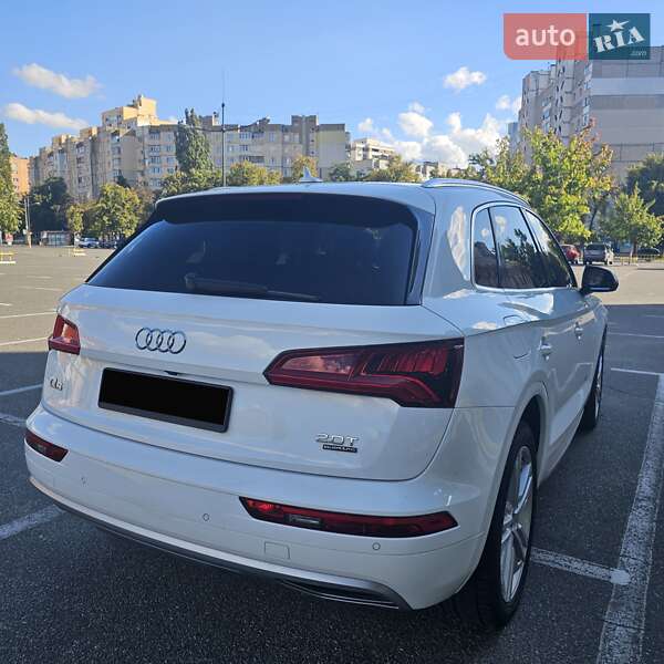 Внедорожник / Кроссовер Audi Q5 2017 в Киеве