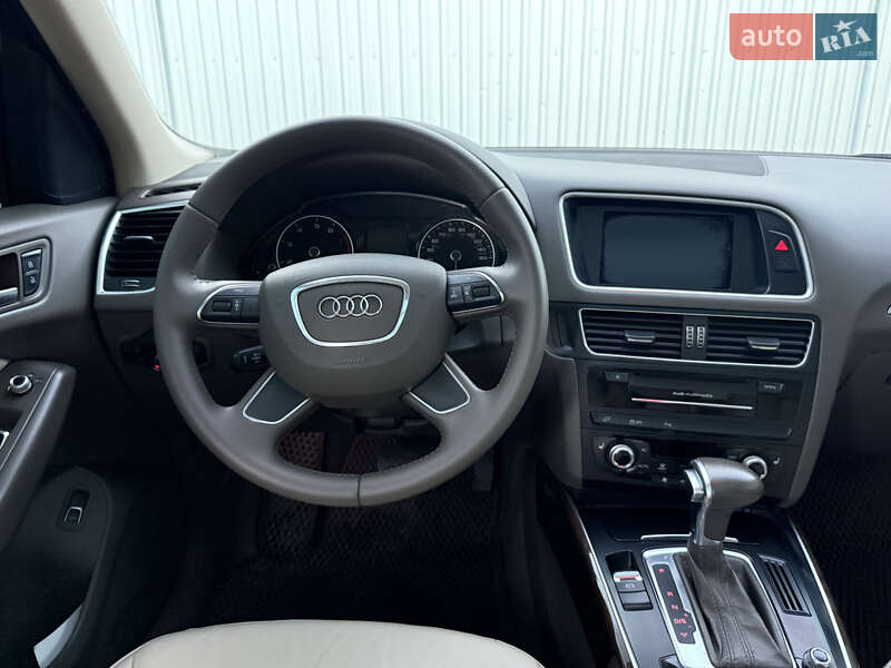Внедорожник / Кроссовер Audi Q5 2012 в Хмельницком
