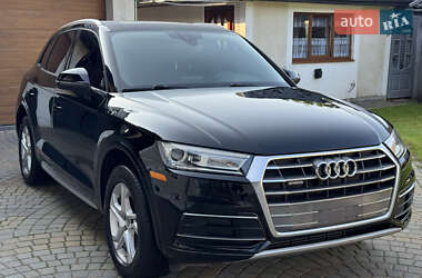 Внедорожник / Кроссовер Audi Q5 2018 в 