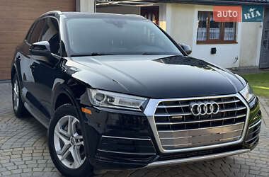 Внедорожник / Кроссовер Audi Q5 2018 в 
