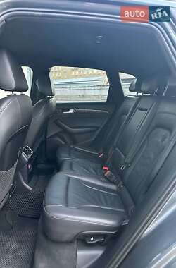 Внедорожник / Кроссовер Audi Q5 2015 в 