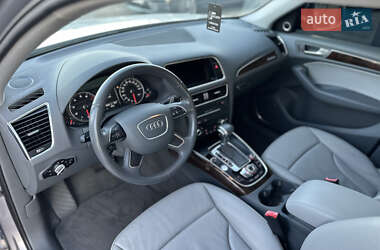 Внедорожник / Кроссовер Audi Q5 2015 в 