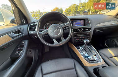 Позашляховик / Кросовер Audi Q5 2015 в 