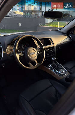 Позашляховик / Кросовер Audi Q5 2015 в 