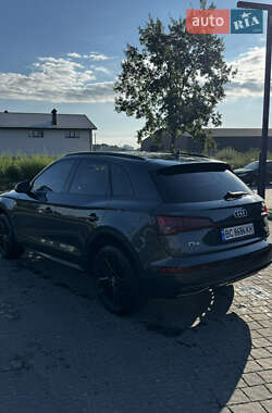 Внедорожник / Кроссовер Audi Q5 2017 в 