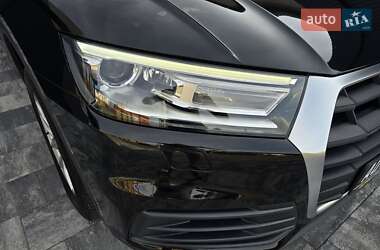 Позашляховик / Кросовер Audi Q5 2018 в 