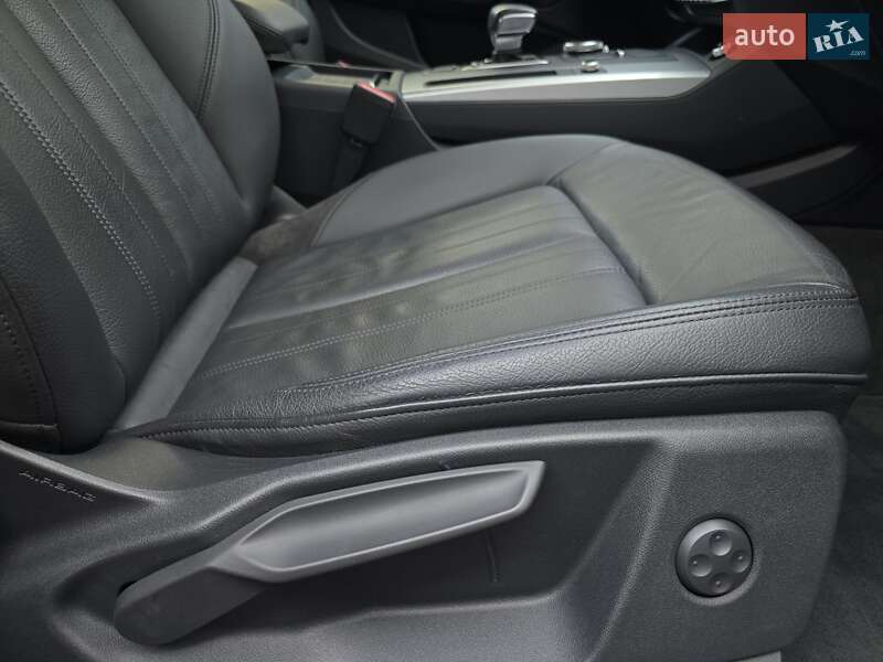 Позашляховик / Кросовер Audi Q5 2018 в Луцьку