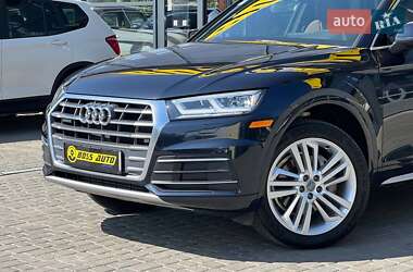 Внедорожник / Кроссовер Audi Q5 2018 в 