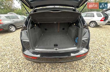 Внедорожник / Кроссовер Audi Q5 2011 в 