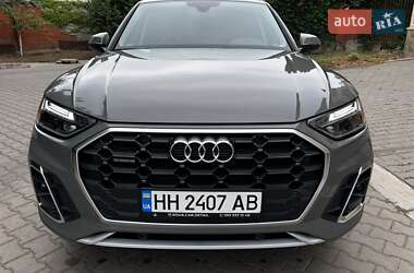 Внедорожник / Кроссовер Audi Q5 2023 в 