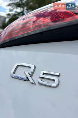 Внедорожник / Кроссовер Audi Q5 2013 в 