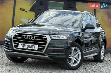 Внедорожник / Кроссовер Audi Q5 2017 в 