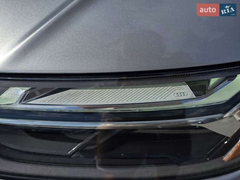 Внедорожник / Кроссовер Audi Q5 2022 в Тернополе