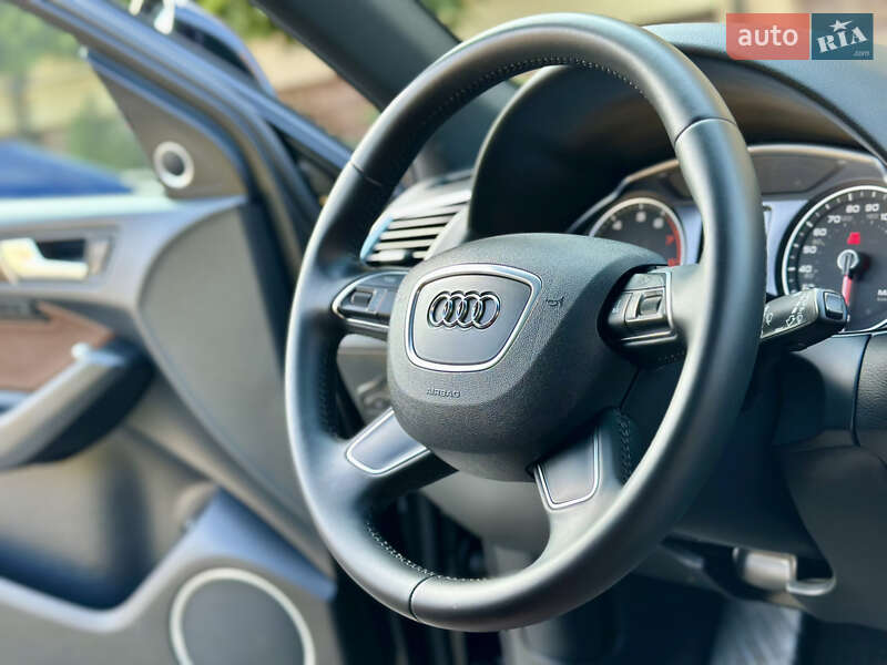 Внедорожник / Кроссовер Audi Q5 2016 в Киеве