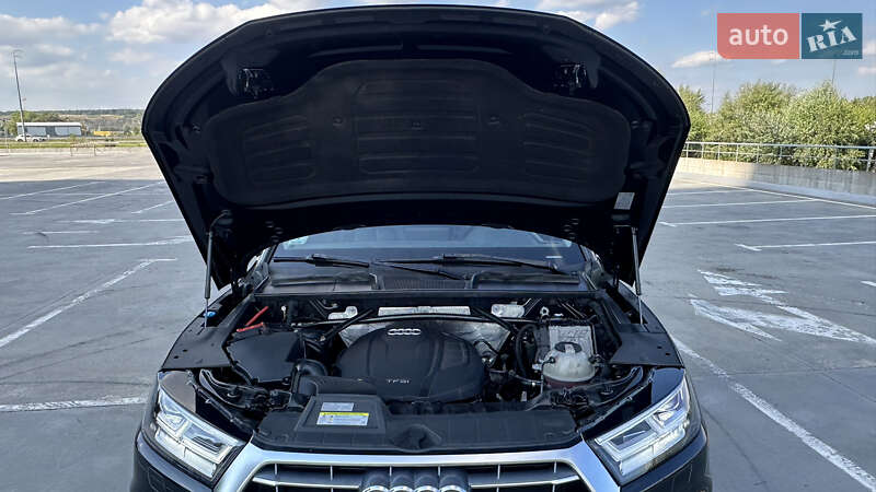 Внедорожник / Кроссовер Audi Q5 2018 в Киеве