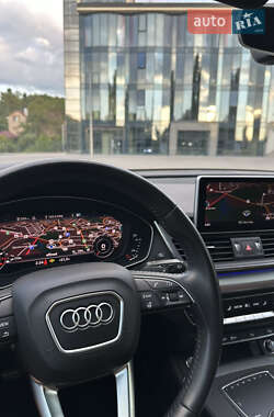 Внедорожник / Кроссовер Audi Q5 2018 в 