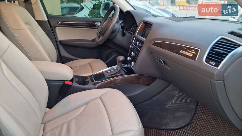 Внедорожник / Кроссовер Audi Q5 2013 в Ровно
