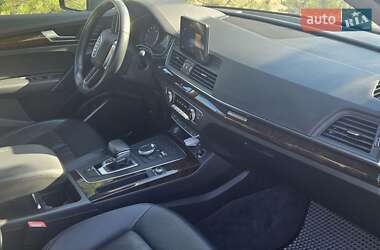 Внедорожник / Кроссовер Audi Q5 2020 в 