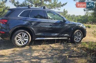 Внедорожник / Кроссовер Audi Q5 2020 в 
