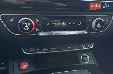Внедорожник / Кроссовер Audi Q5 2017 в 