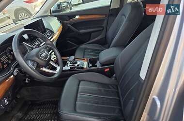 Внедорожник / Кроссовер Audi Q5 2022 в 
