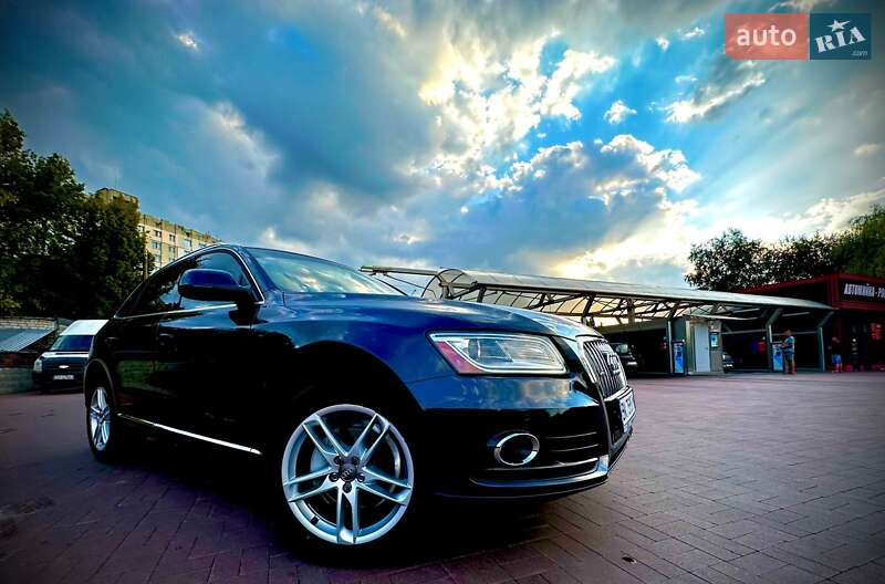 Внедорожник / Кроссовер Audi Q5 2012 в 