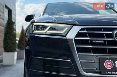 Внедорожник / Кроссовер Audi Q5 2018 в 