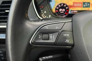 Внедорожник / Кроссовер Audi Q5 2018 в 