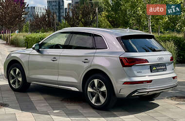 Внедорожник / Кроссовер Audi Q5 2022 в 