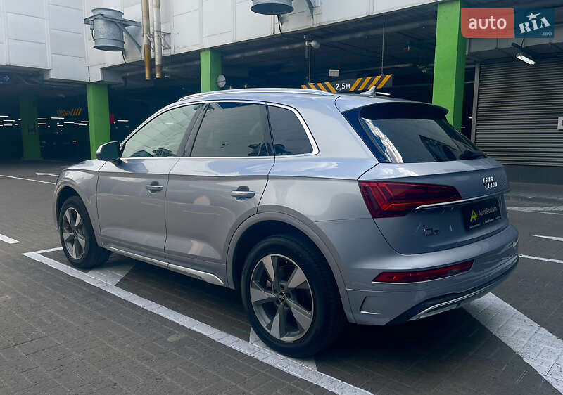 Внедорожник / Кроссовер Audi Q5 2022 в Киеве