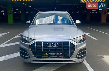 Внедорожник / Кроссовер Audi Q5 2022 в 