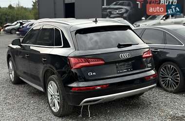 Внедорожник / Кроссовер Audi Q5 2018 в 