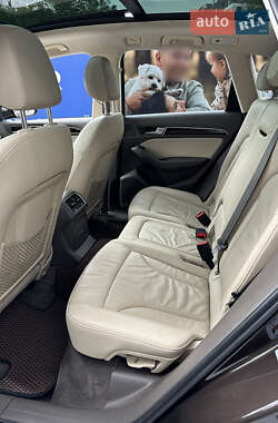 Внедорожник / Кроссовер Audi Q5 2013 в 