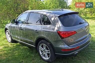 Внедорожник / Кроссовер Audi Q5 2015 в 
