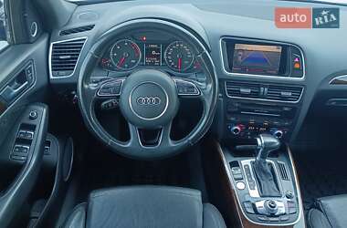 Внедорожник / Кроссовер Audi Q5 2015 в 