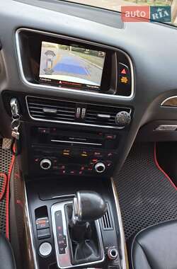 Позашляховик / Кросовер Audi Q5 2016 в 