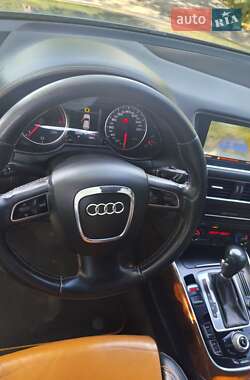 Внедорожник / Кроссовер Audi Q5 2011 в 