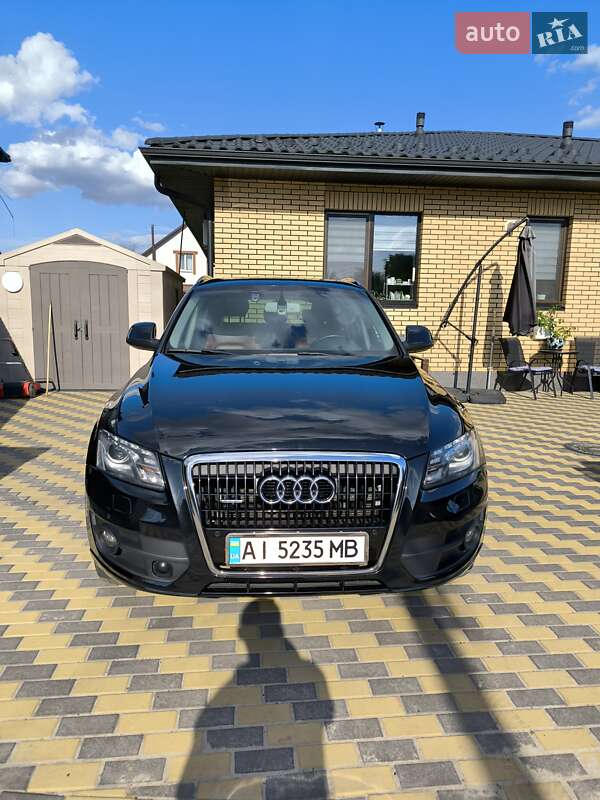 Внедорожник / Кроссовер Audi Q5 2009 в Петропавловской Борщаговке